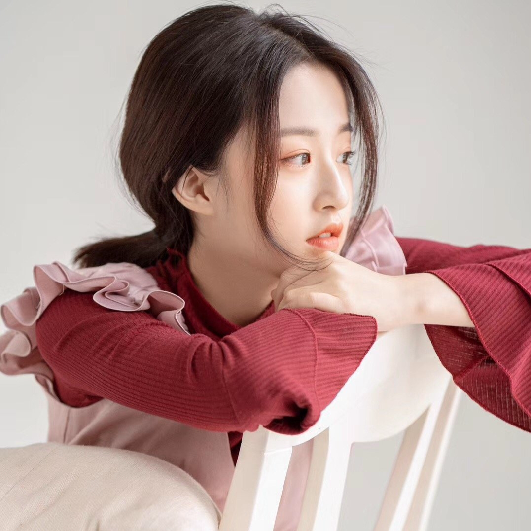 甜妹侧脸女生头像
