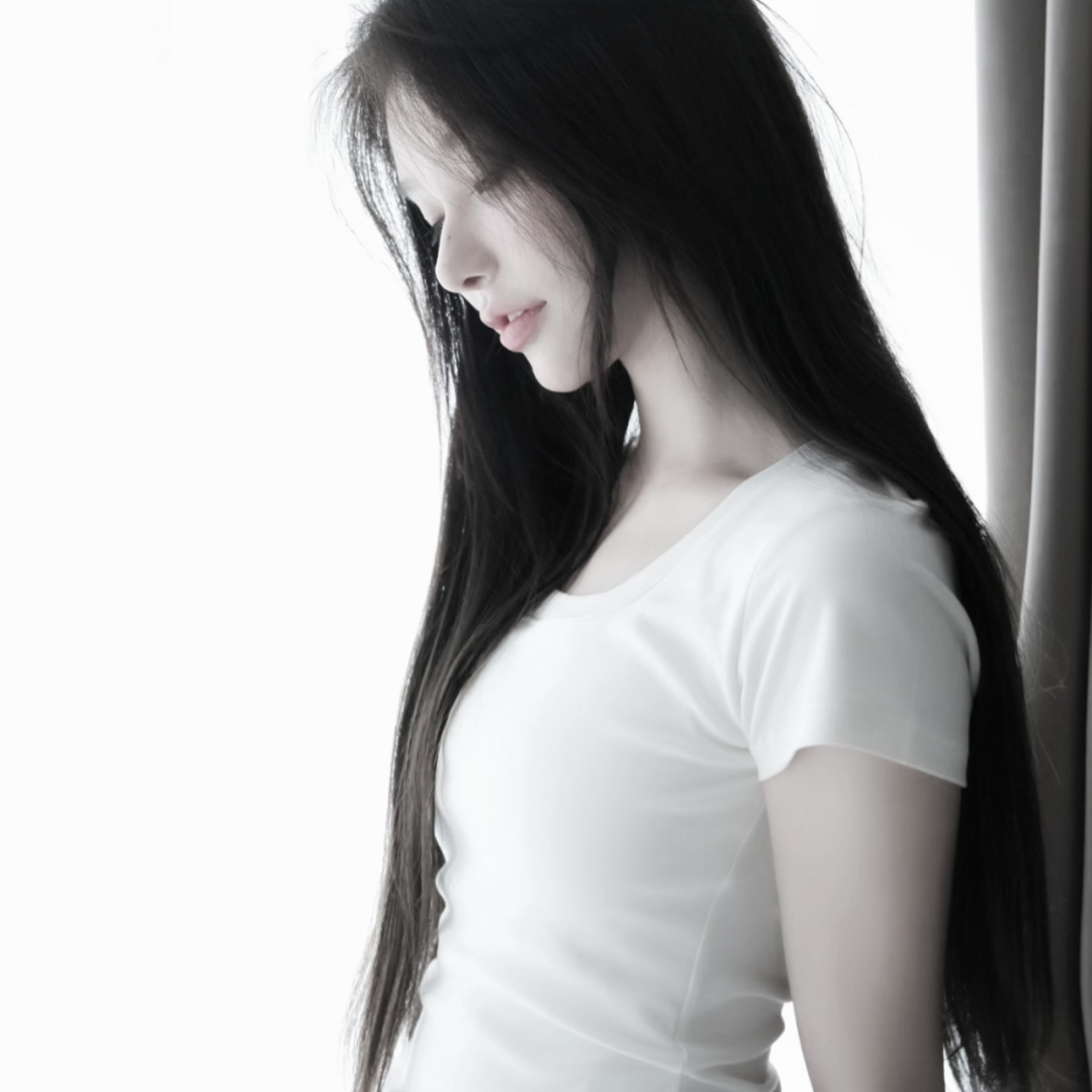 温柔侧脸女生头像