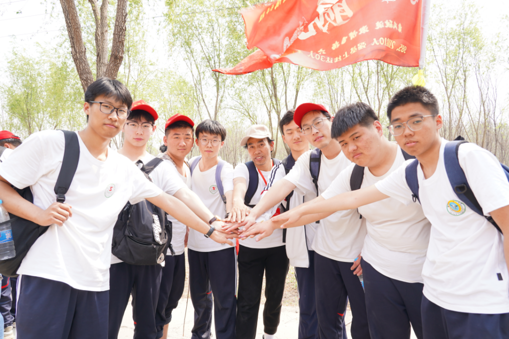 廊坊市第十五中学第十二届百里远足活动圆满成功