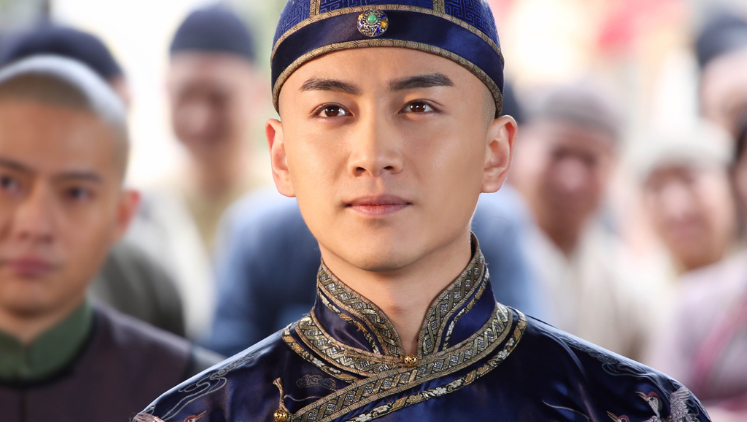 陈晓光头走红毯,对自己颜值极致自信,"半秃"辫子头古平原要火